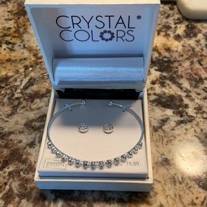 Nwt Earring & bracelet set with Swarovski elements